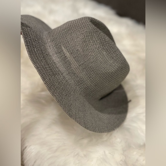 Gray Wide Rim Hat (nwot) - Picture 3 of 6